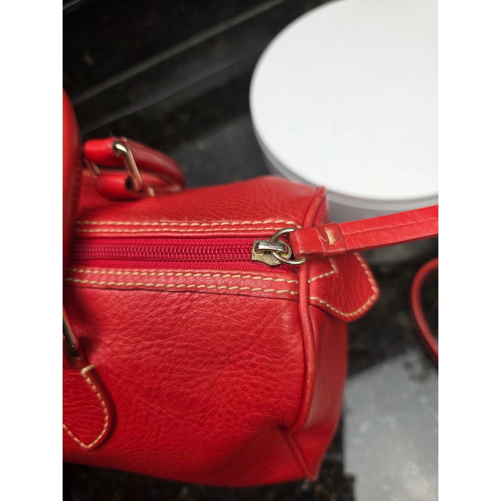 Dooney & Bourke Boston Barrel Bag Vibrant Red Leather Satchel - Picture 16 of 16